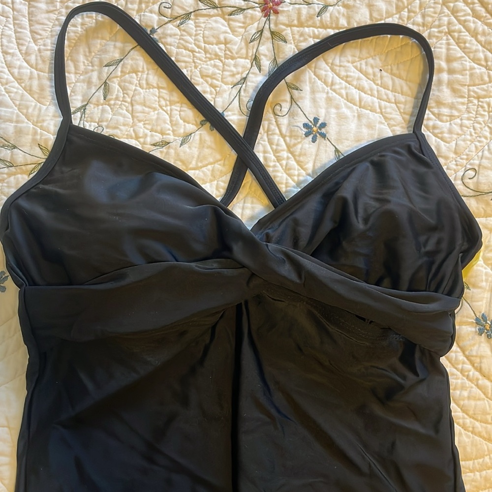 20% OFF BUNDLES! Athleta Swim Underwire Tankini Top. 32 B/C Tall Black - Picture 4 of 9